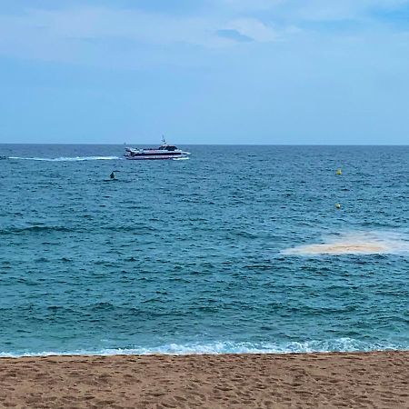 Kelly'S Beach Home リョレート・デ・マル エクステリア 写真